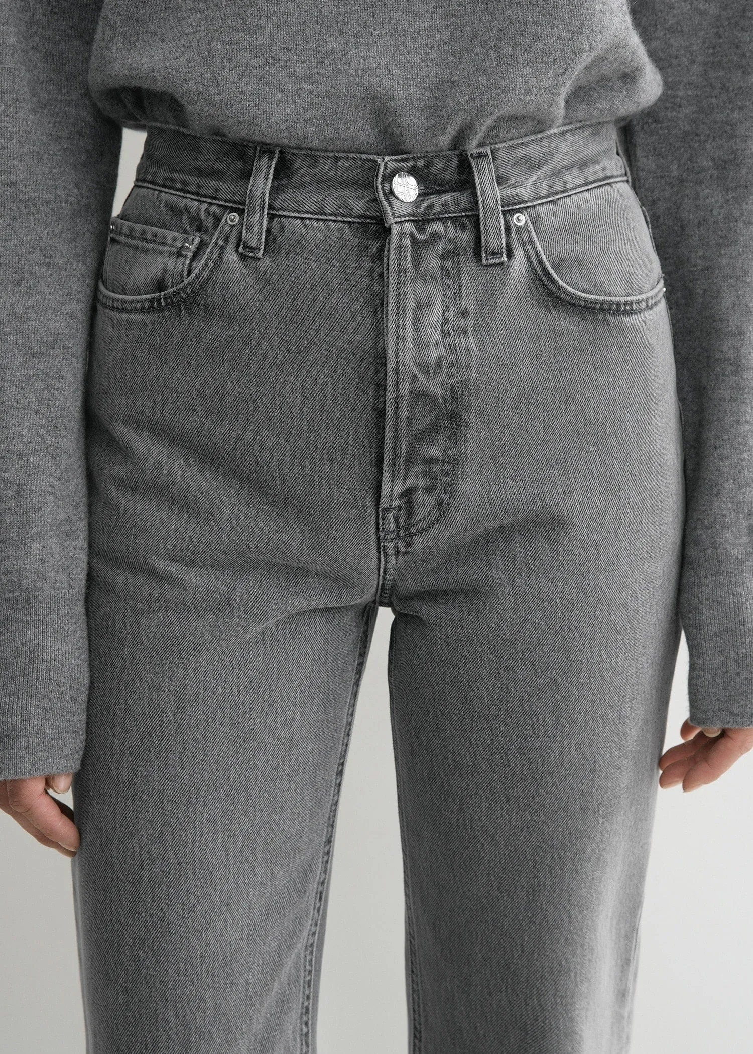 Classic cut denim full length mid grey