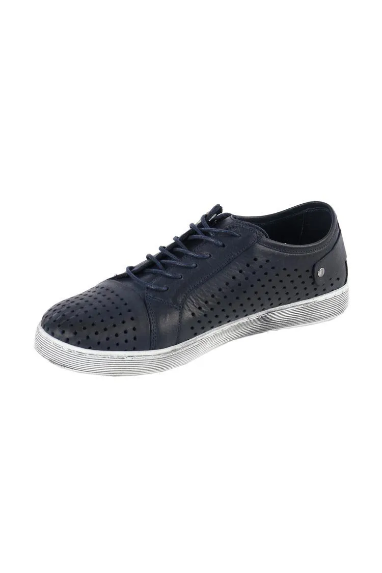 EG17 Sneaker in Navy