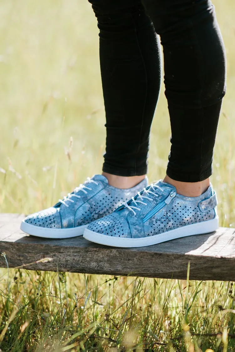 EG17P Sneaker in Denim Print