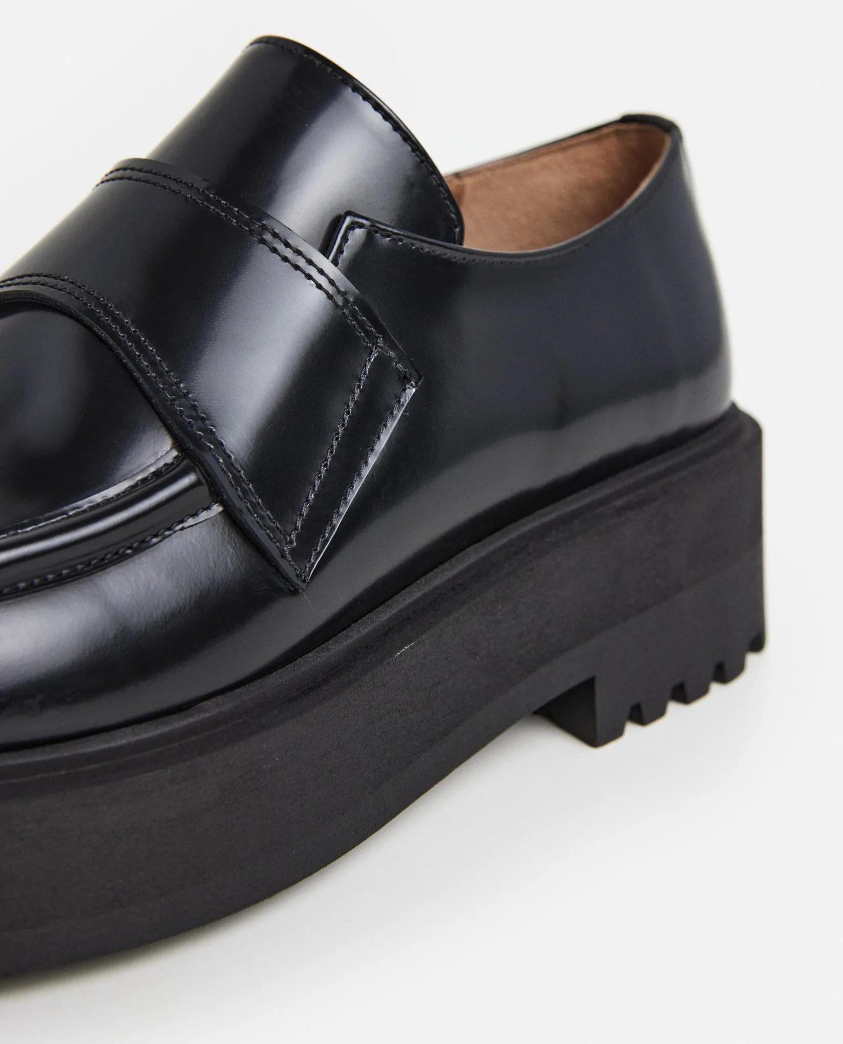 Flattered Leo Black Leather Loafers